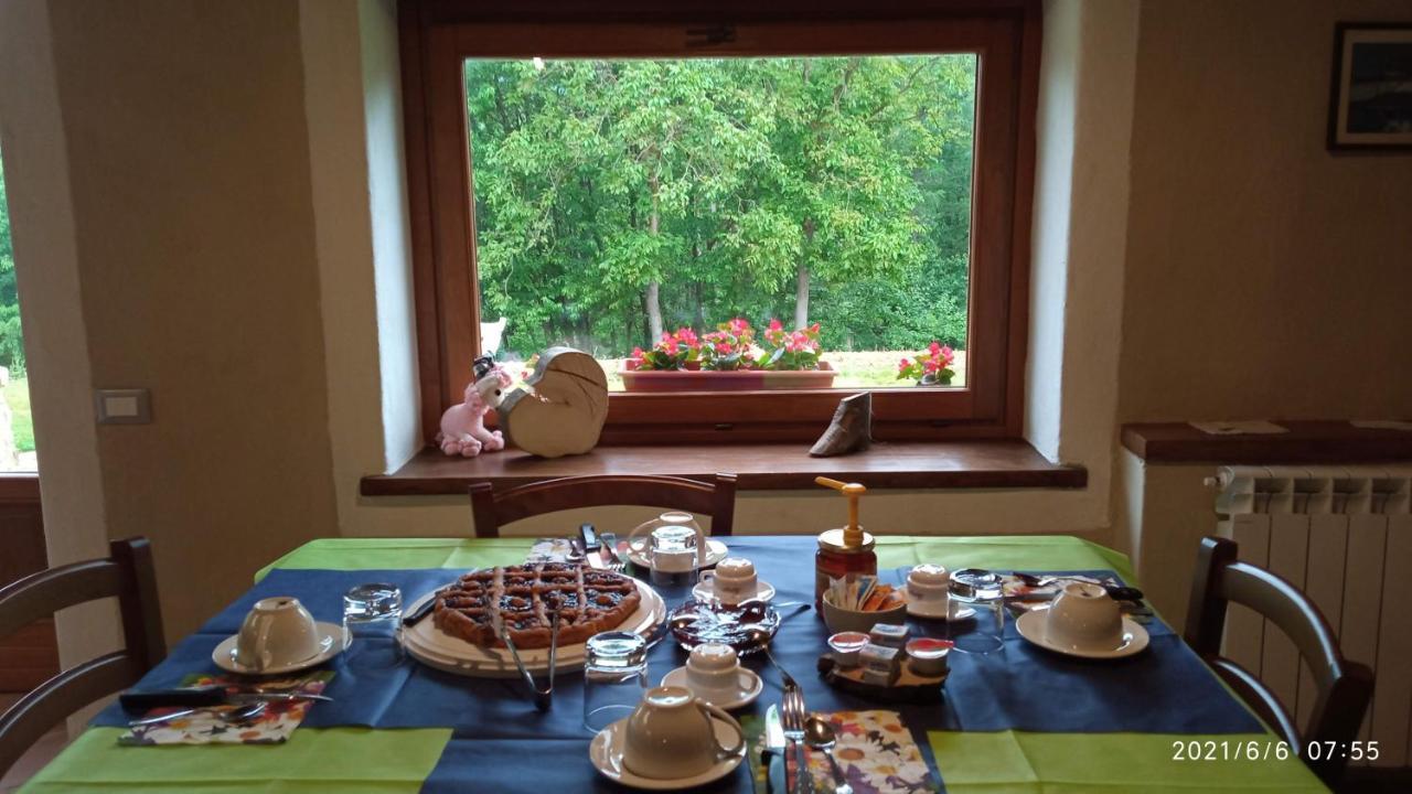 Bed and Breakfast Cascina Boschetto Saliceto Exterior foto